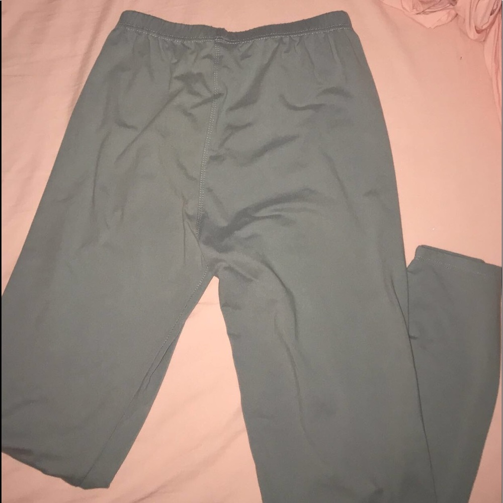 gray shelias leggings